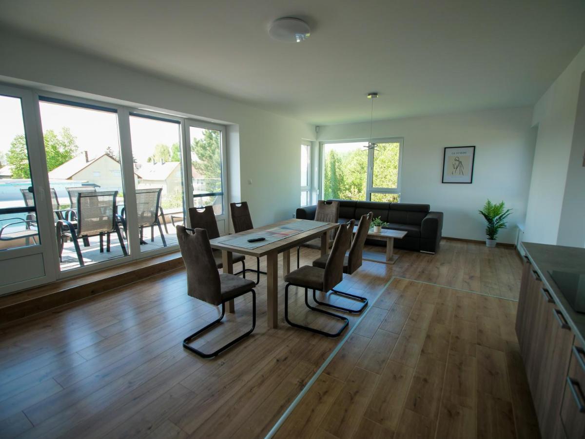 Zea Apartmanhaz Leilighet Balatonfenyves Eksteriør bilde