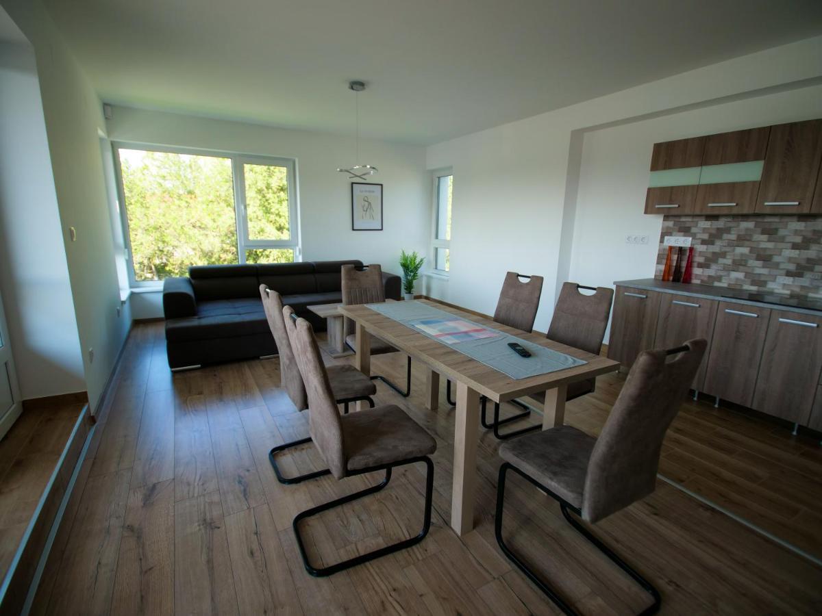 Zea Apartmanhaz Leilighet Balatonfenyves Eksteriør bilde
