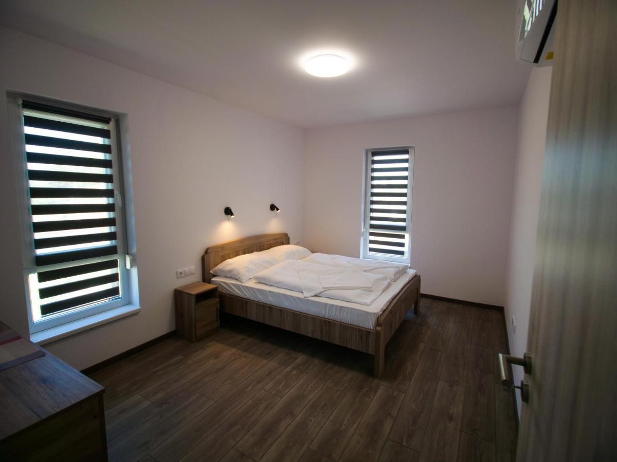 Zea Apartmanhaz Leilighet Balatonfenyves Eksteriør bilde