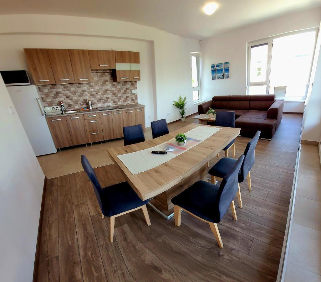 Zea Apartmanhaz Leilighet Balatonfenyves Eksteriør bilde